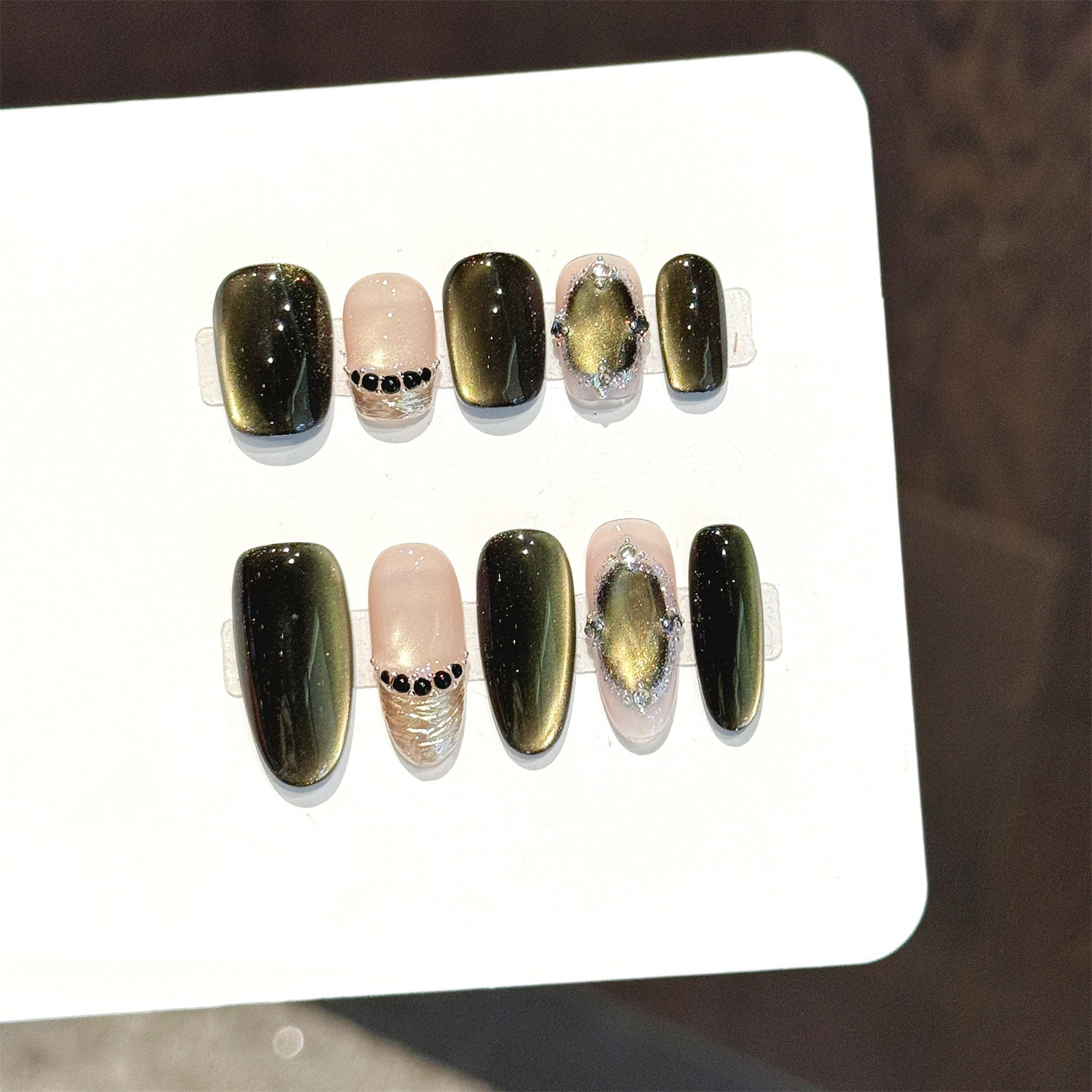 Nail Art Aesthetic - 10Pcs Handmade Dark Green Cat's Eye